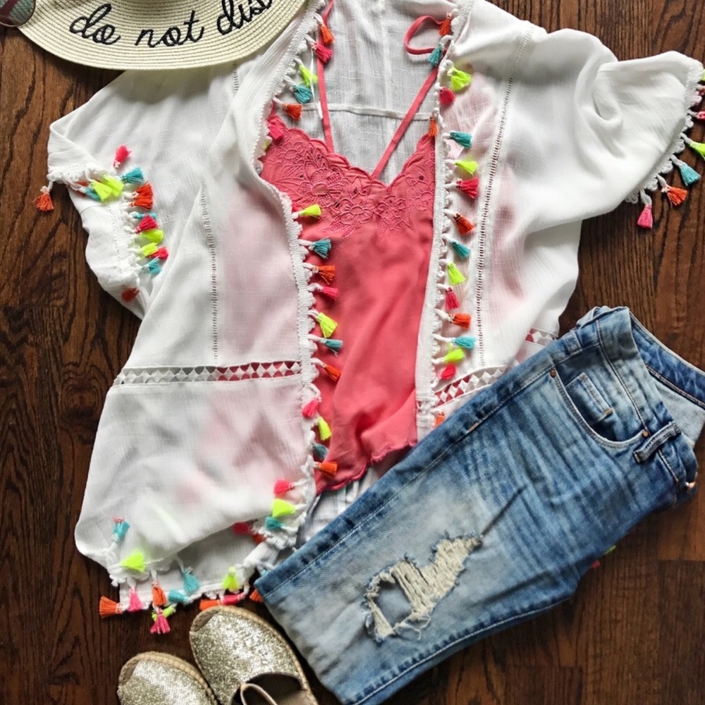 LAST 1โผ๏ธ๐WHITE POMPOM CARDIGAN!! ๐ - Picture 2 of 2